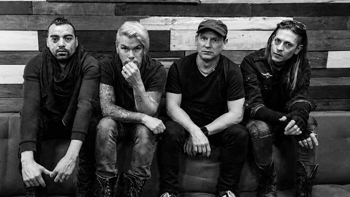 Stabbing Westward annonce une tournée américaine en 2026 célébrant les 30 ans de Wither Blister Burn & Peel