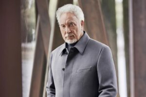 Tom Jones annonce les dates de sa tournée nord-américaine pour 2026