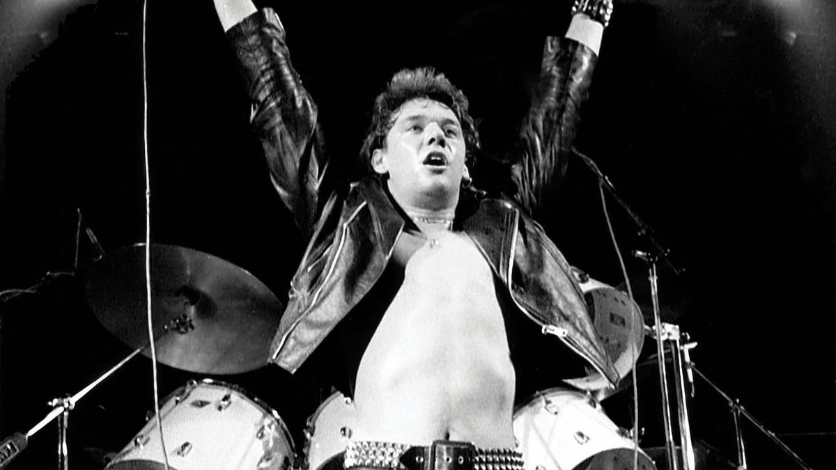 Un nouveau documentaire sur le regretté chanteur d'Iron Maiden, Paul Di'Anno, sortira en juin