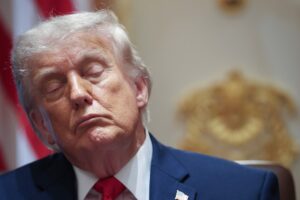 Trump annonce un « rassemblement pour mettre fin à tous les rassemblements » en guise de remplacement équitable de l'État