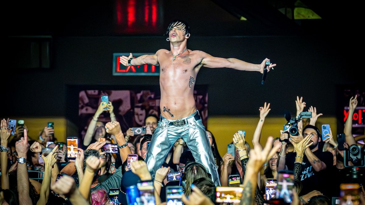 Yungblud ajoute une soirée magique à New York au Radio City Music Hall