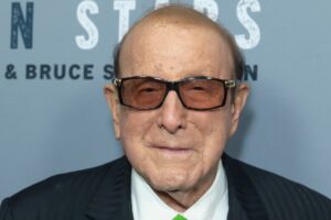 Clive Davis, directeur pionnier du disque, décédé à 94 ans