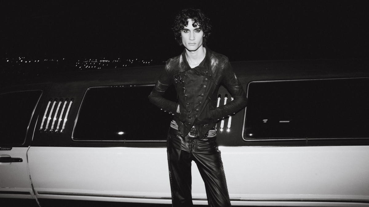 Sombr sort une nouvelle chanson "My Body Is't Ready"