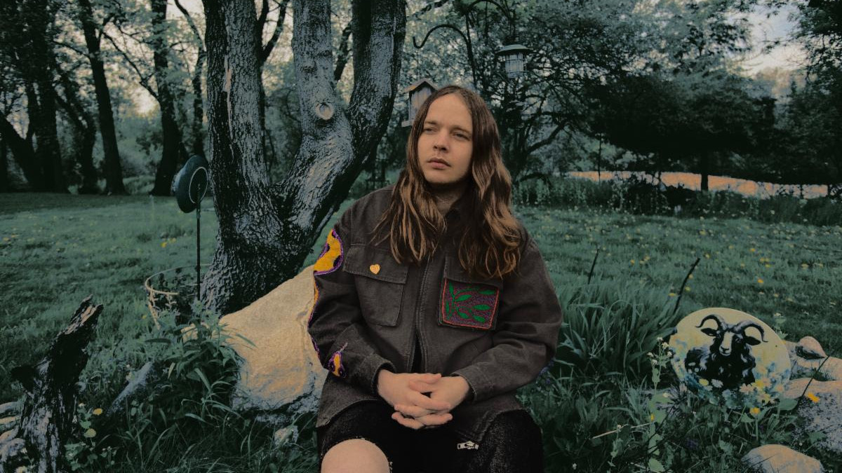 Billy Strings annonce un nouvel album Tellement pour les adieux et partage "Burn the Other End"