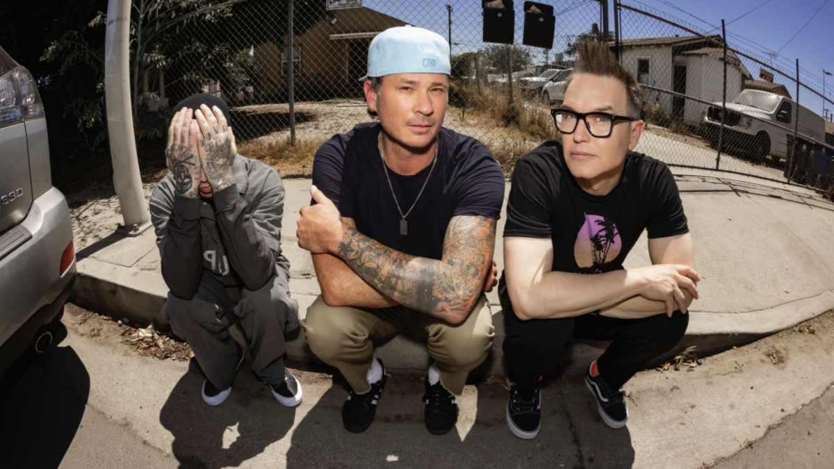 Blink-182 a publié l'édition du 25e anniversaire de Enlevez votre pantalon et votre veste