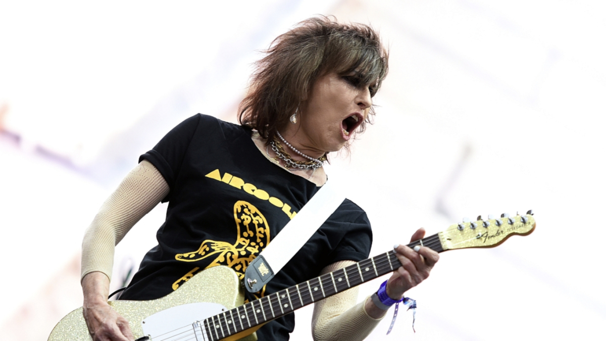 Chrissie Hynde en a assez des spectateurs du concert "intitulé" qui sortent leurs téléphones
