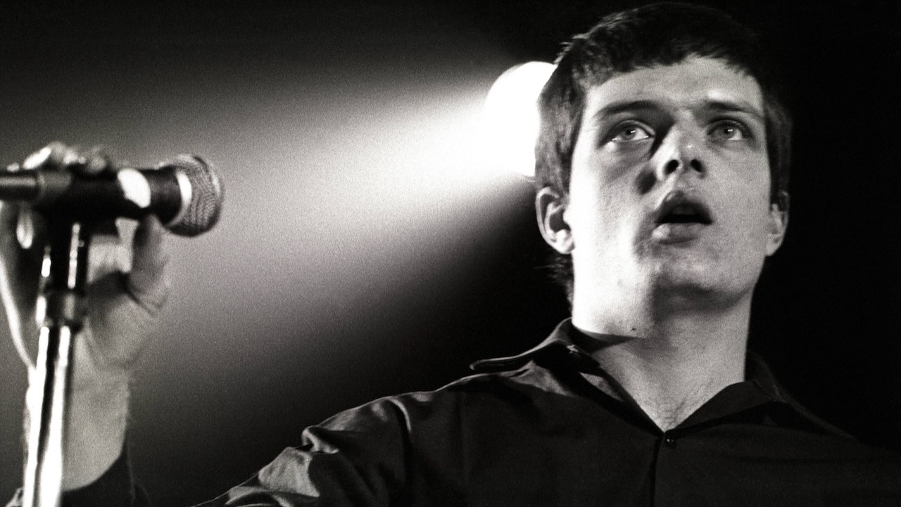 Joy Division annonce la toute première collection éternelle d'enregistrements de concerts en direct