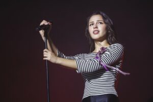 Olivia Rodrigo domine les charts pop dès la première semaine de son nouvel album : NPR