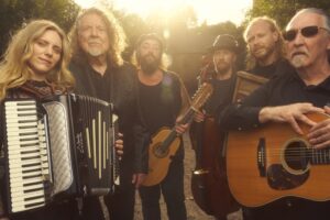 Robert Plant annonce les dates de sa tournée américaine pour l’automne 2026 avec Saving Grace et Suzi Dian