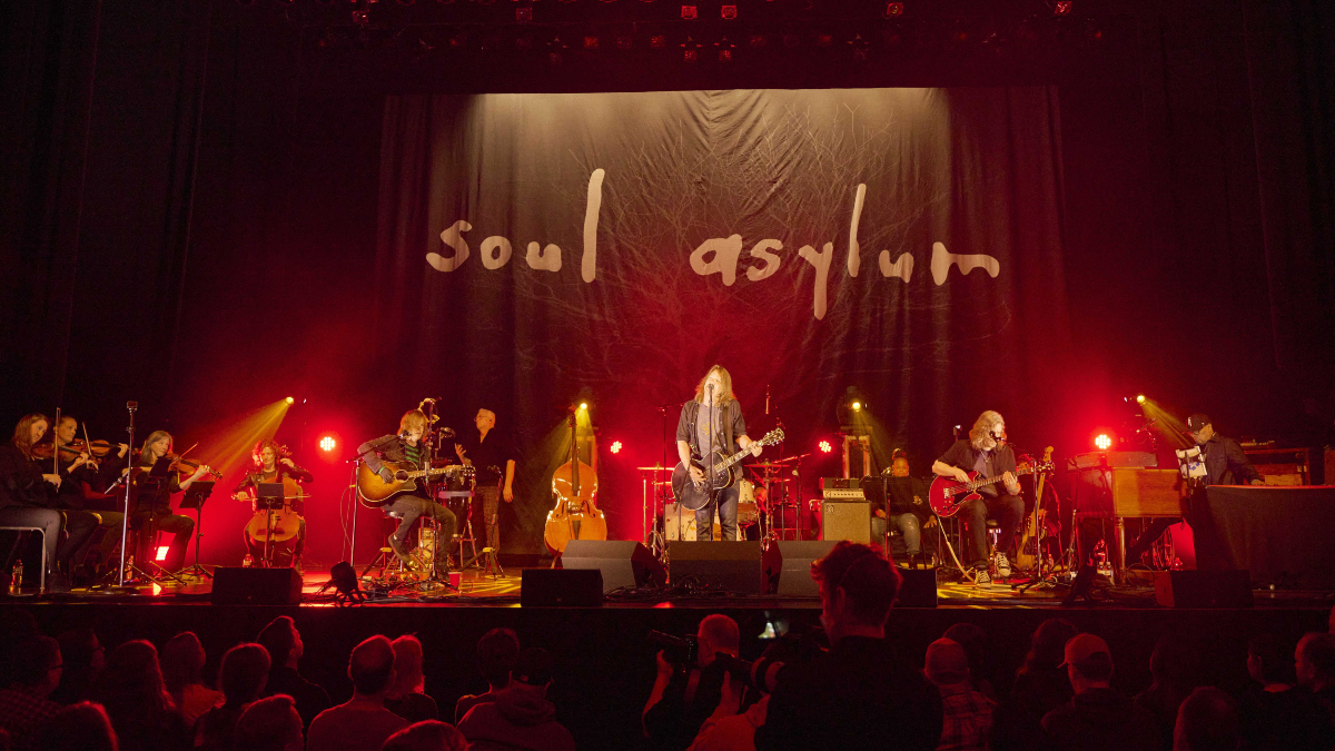 Soul Asylum annonce les dates de sa tournée et son album live MPLS Unplugged