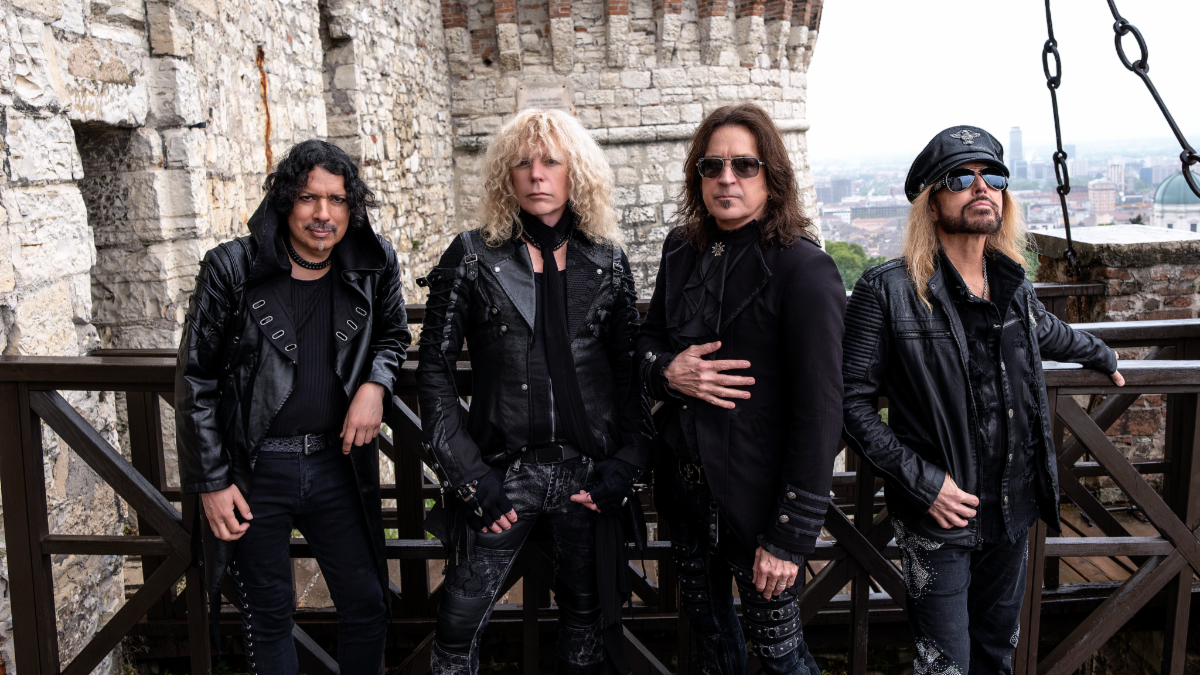 Stryper annonce un nouvel album et une tournée et dévoile le titre "Throne of Thorns"