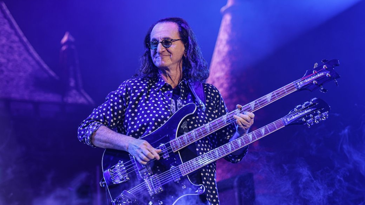 RUSH reporte deux émissions au Texas alors que Geddy Lee lutte contre la laryngite et la bronchite
