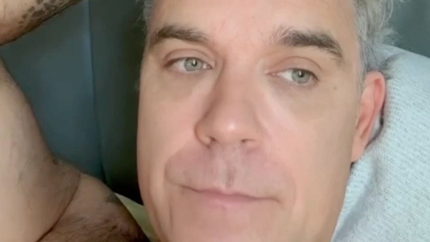 Robbie Williams répond au complot viral autour de la « cocaïne » lors de la Coupe du monde