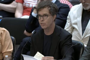 Ben Folds témoigne devant le Congrès à propos de la refonte du Kennedy Center par Trump
