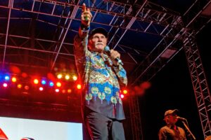 Les Beach Boys reprogramment leurs dates de tournée estivale pour que Mike Love se « recharge »