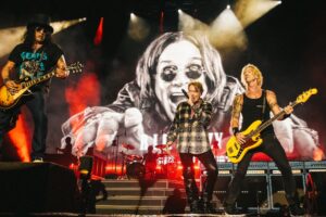Guns N' Roses lance sa tournée nord-américaine 2026 avec un set de 29 chansons