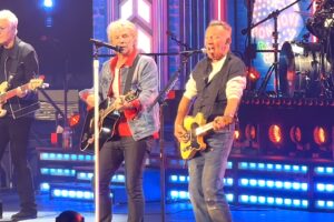 Bon Jovi rejoint par Bruce Springsteen au spectacle final de la résidence MSG