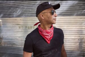 Tom Morello annonce son premier album rock solo et lance « Date Night »