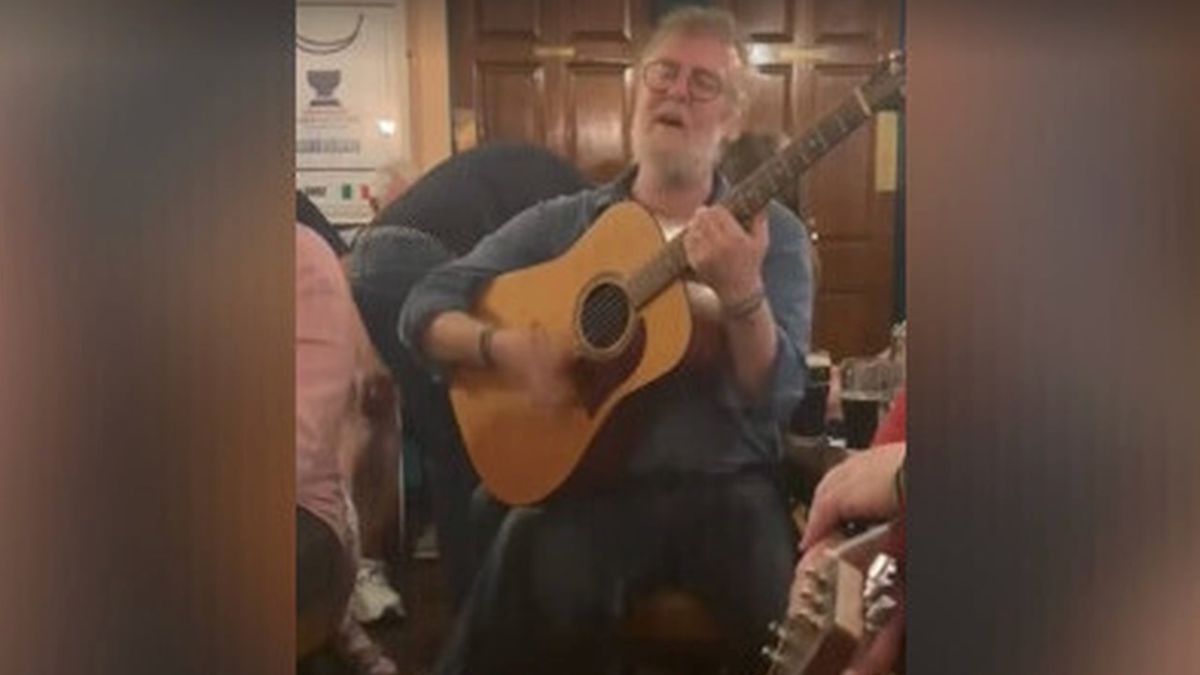 La performance finale de Glen Hansard filmée quelques heures avant sa mort