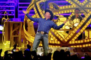 Garth Brooks ajoute des spectacles à Denver à la tournée « Blame It All On My Roots »