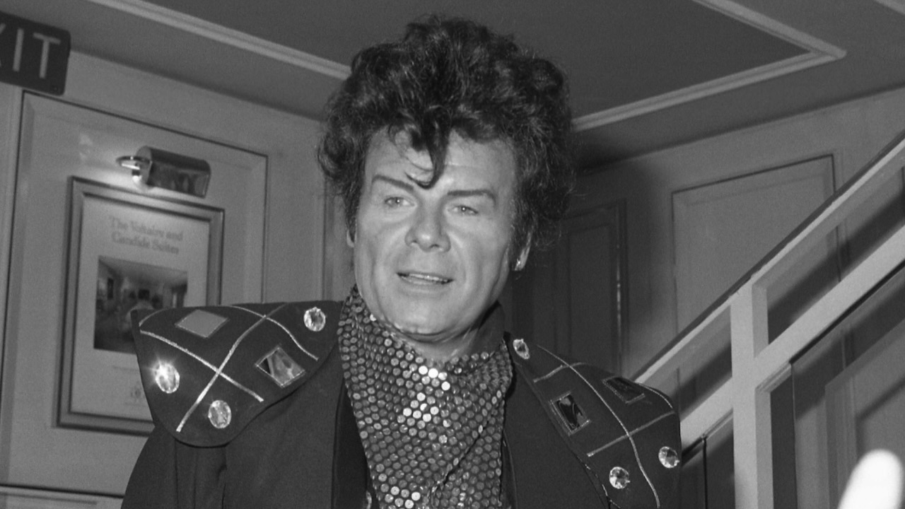 Gary Glitter accusé de nouvelles infractions sexuelles contre une fille remontant aux années 1970