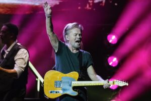 John Mellencamp lance la tournée Greatest Hits et tient sa promesse